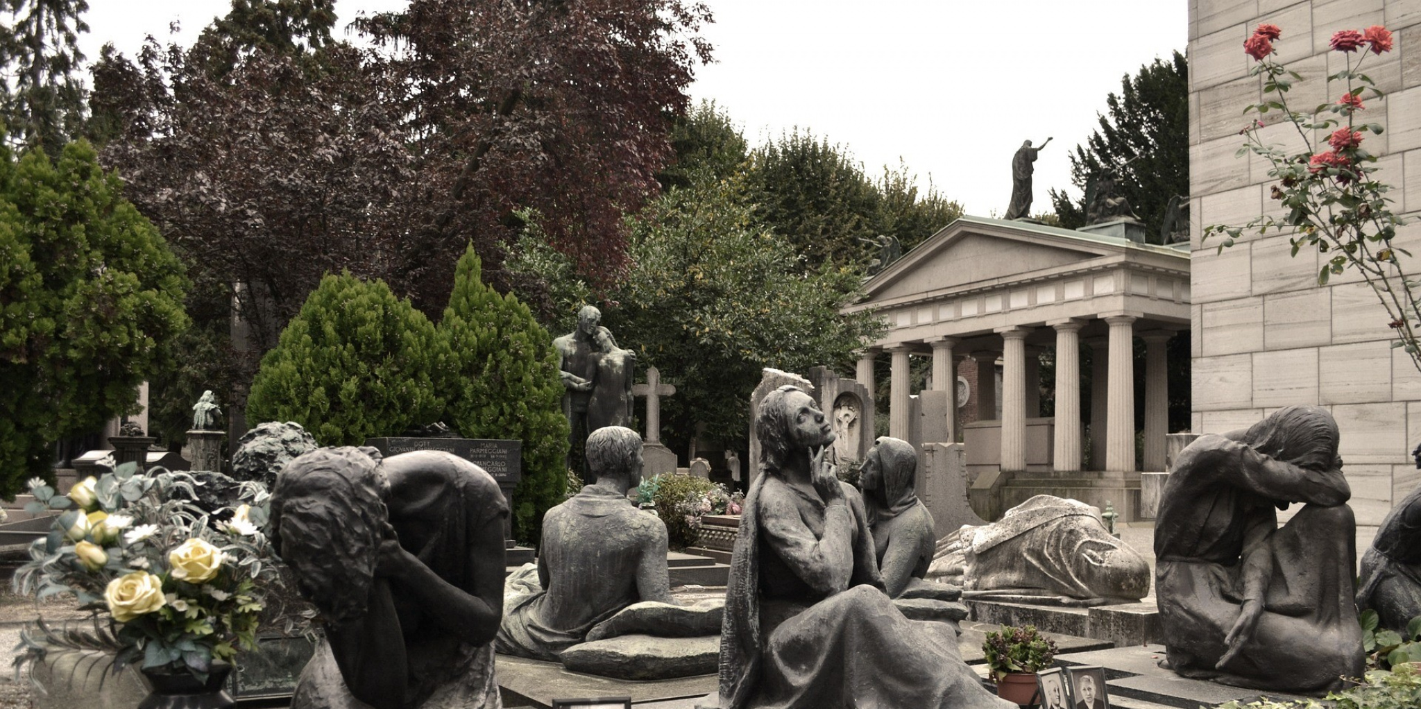 Milano, il Cimitero Monumentale su richiesta